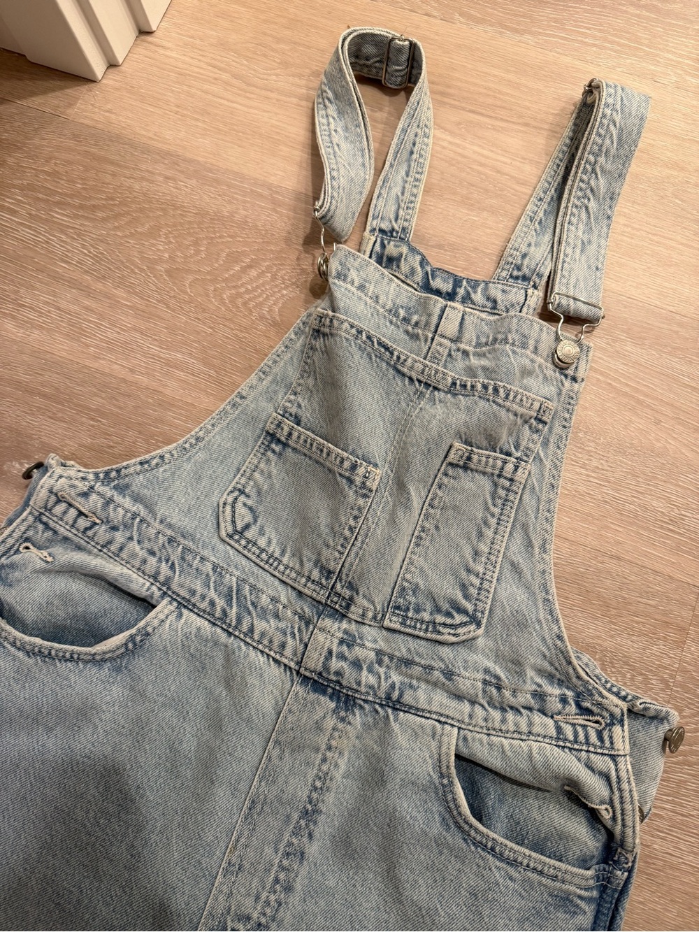 Zara Wide-Leg Denim Overalls – Light Wash